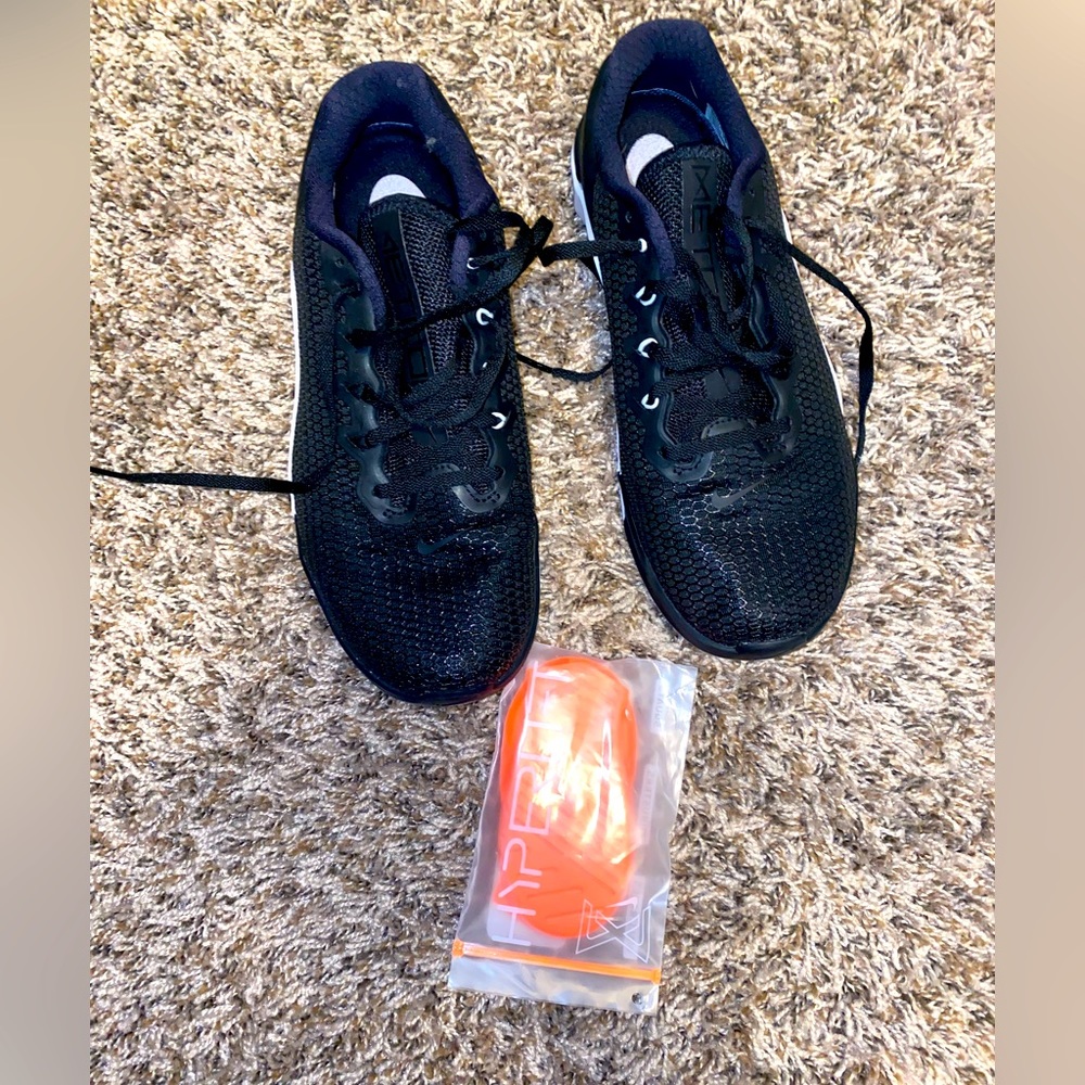 Womens Size 9 Nike Metcons
